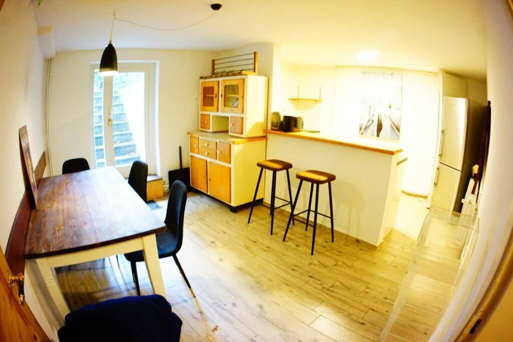 Gemuetliche 3-Zkb Wc Souterrainwohnung In Bestlage Hamburg Exterior photo